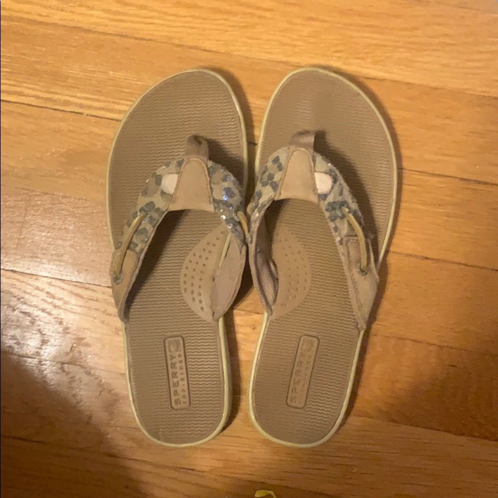 Women’s Sperry flip flops